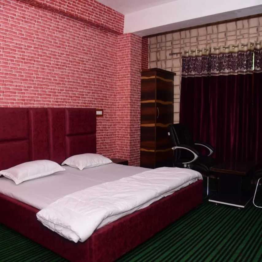 OYO 90740 Hotel Graceland Srīnagar Exterior foto